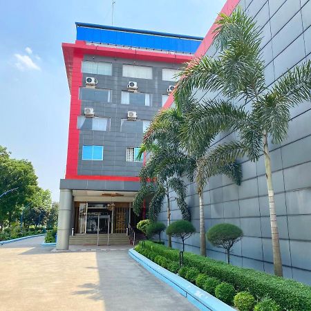 Cculb Resort & Convention Hall Gazipur Esterno foto