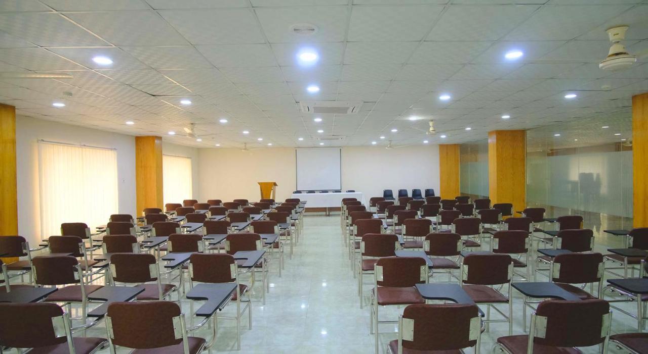 Cculb Resort & Convention Hall Gazipur Esterno foto