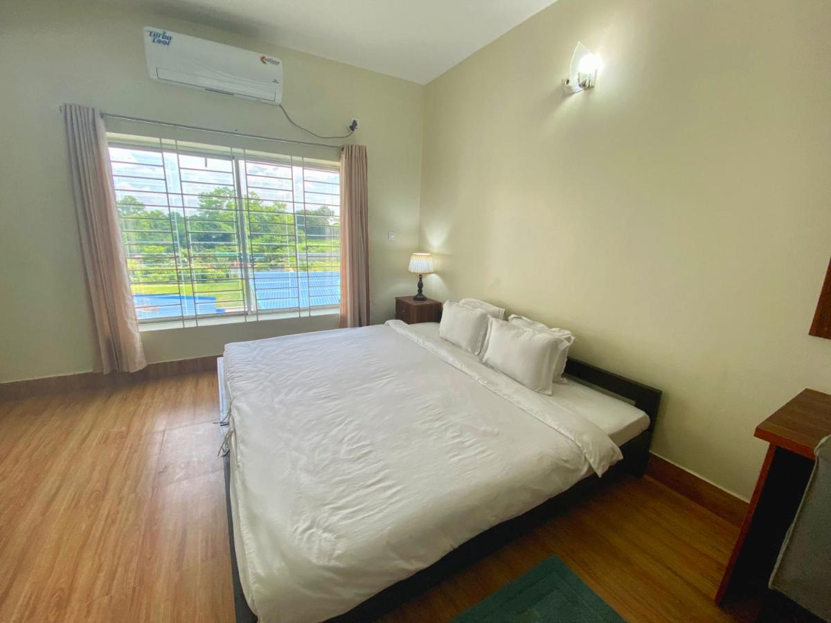 Cculb Resort & Convention Hall Gazipur Esterno foto